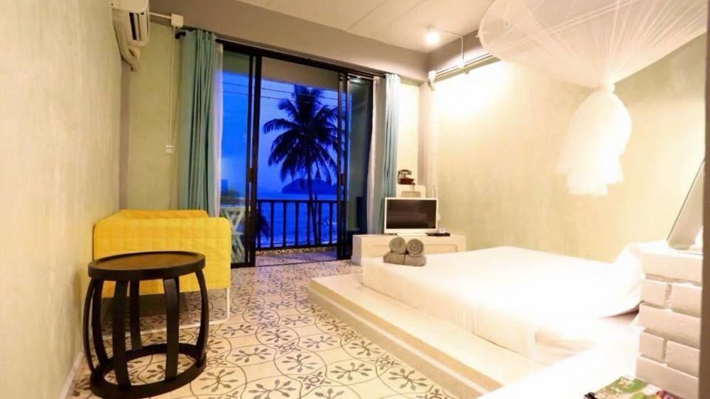 De Sea Almond Otel Chumphon Dış mekan fotoğraf
